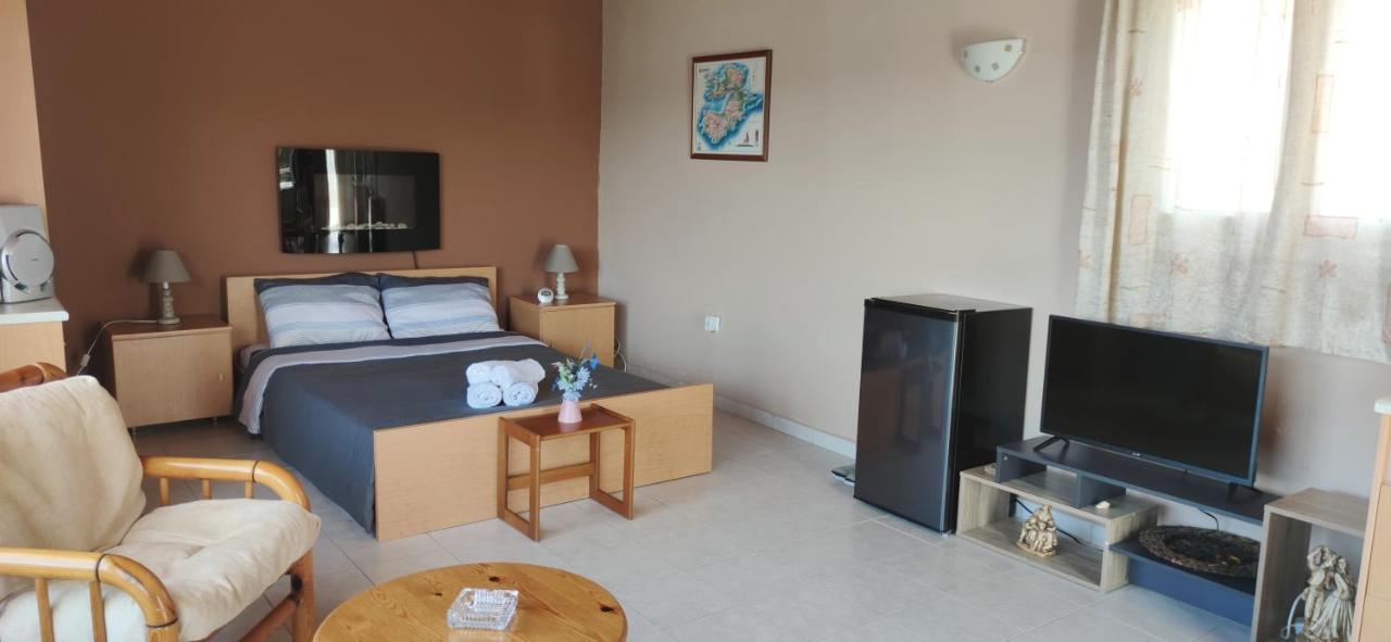סלמיס Penthouse Studio Next To The Sea מראה חיצוני תמונה